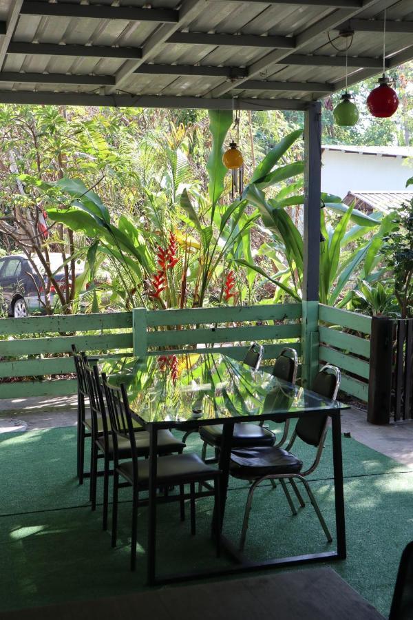 Blessing Backpackers Hostel Thongsala Ngoại thất bức ảnh